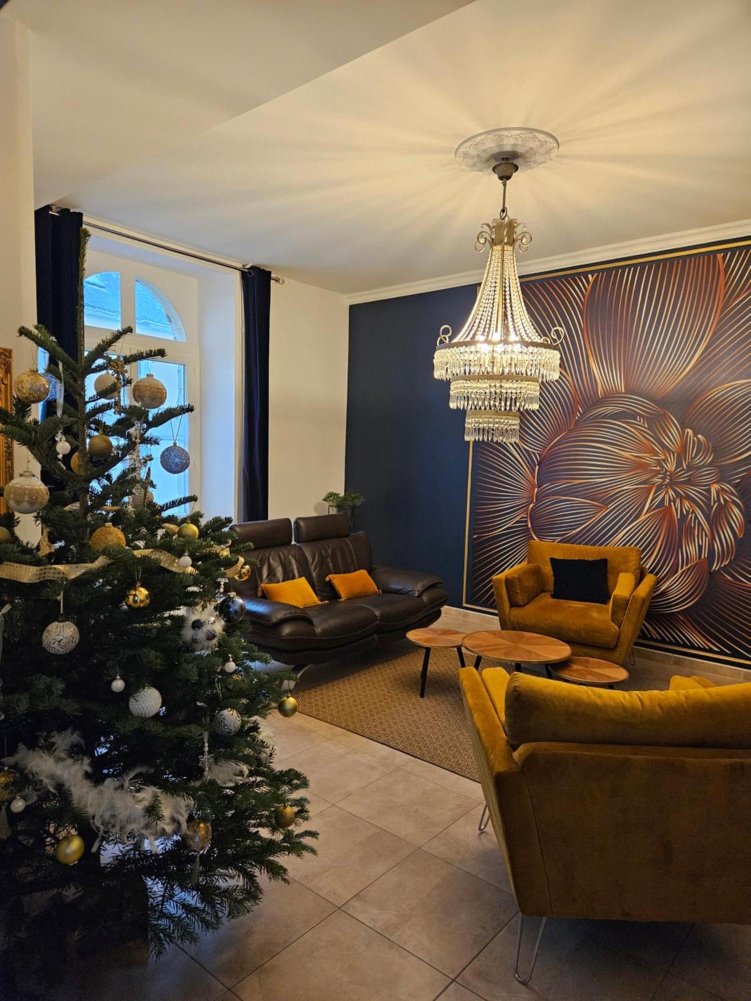 Bed and Breakfast Confidences Escale A Brissac Exterior foto